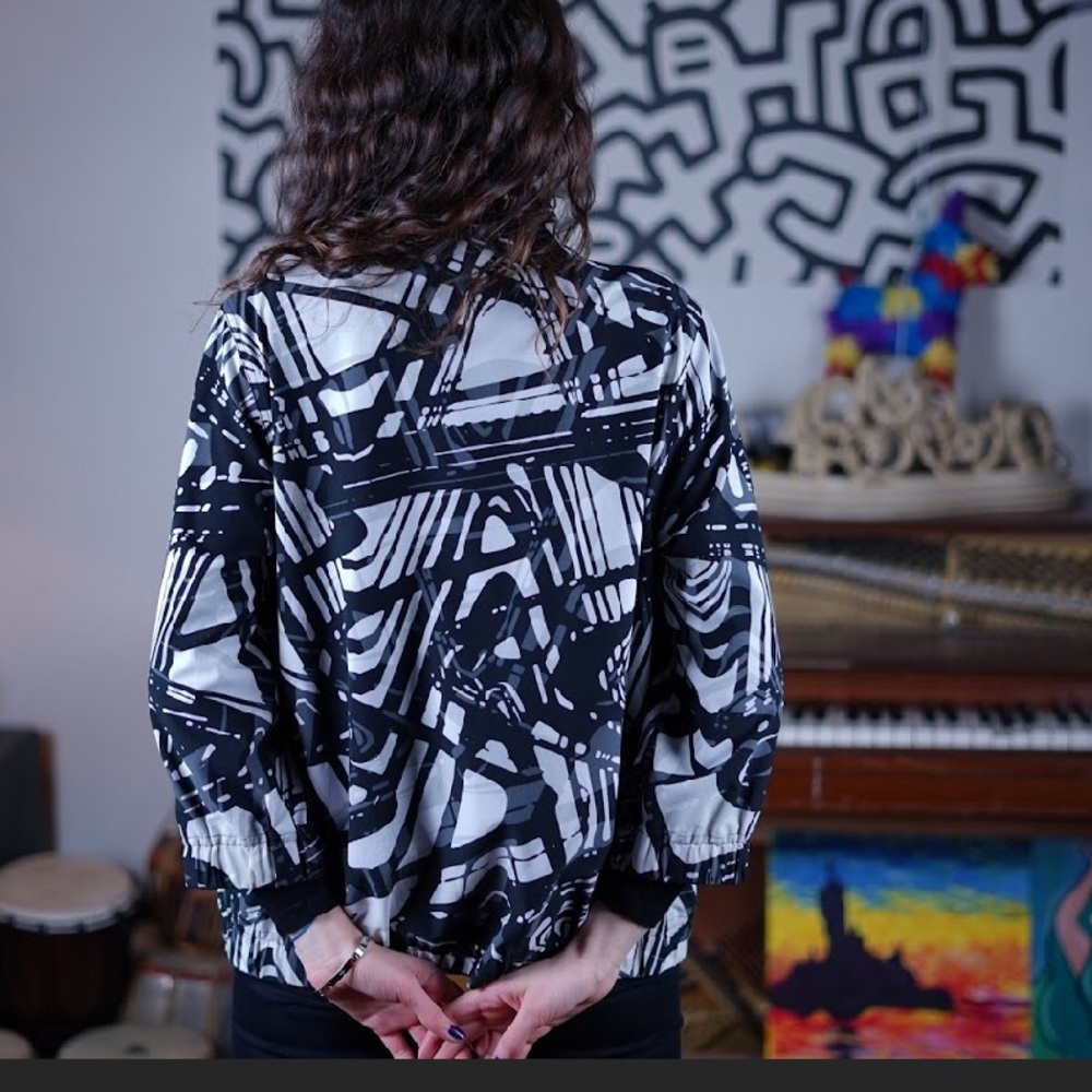 Chico’s Printed Light Zip Up Jacket - image 4